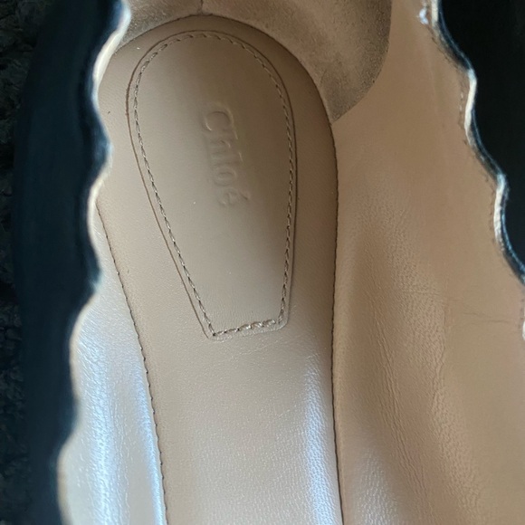 Chloe Scalloped Lauren Flats, Black Leather Chloe Flats in Great Condition - Picture 3 of 8